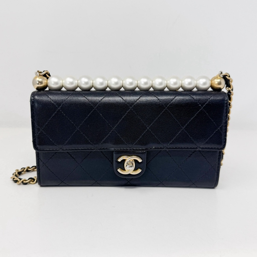 Chanel Pearl Wallet on Chain